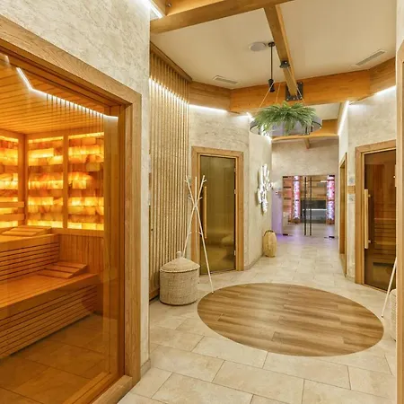 Complex Spring Hotel