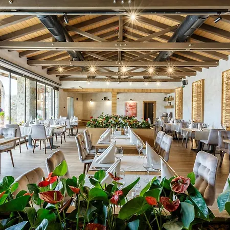 Complex Spring Otel Belchin